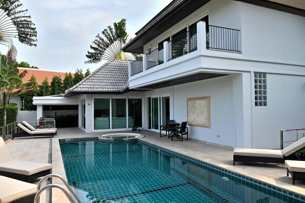 Ban Saiyuan Johanna Villa By G Estate Phuket מראה חיצוני תמונה